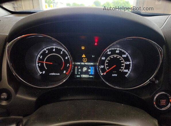 JA4AR3AW0JU014046 2018 MITSUBISHI OUTLANDER Черный Вид щитка приборов