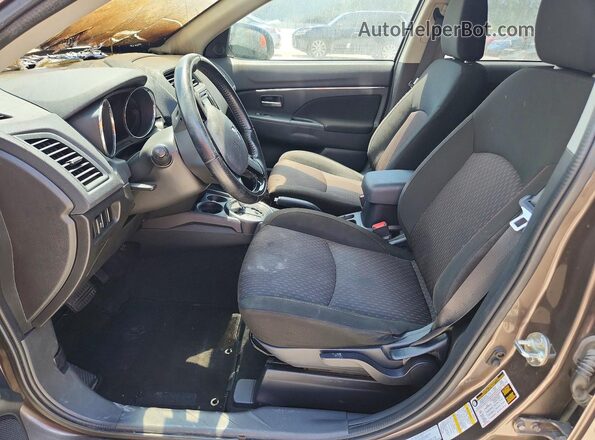JA4AR3AW4GZ044100 2016 MITSUBISHI OUTLANDER Gray Вид салону спереду