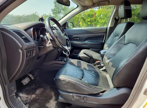 JA4AR4AW2HZ021261 2017 MITSUBISHI OUTLANDER White Առջևի վահանակի տեսք
