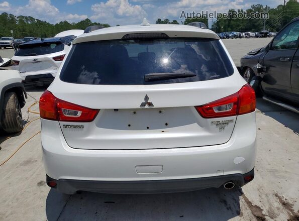JA4AR4AWXHZ018432 2017 MITSUBISHI OUTLANDER White Rear view