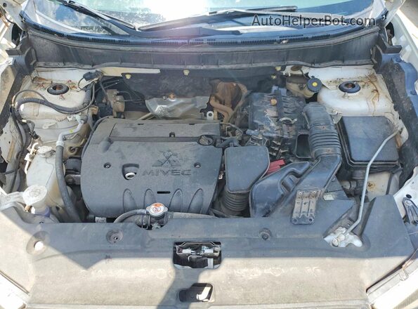 JA4AR4AWXHZ018432 2017 MITSUBISHI OUTLANDER White Engine compartment view