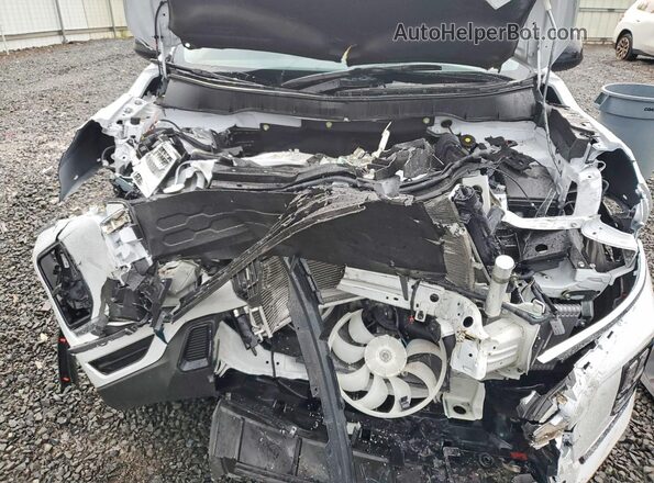 JA4ARUAU3RU017975 2024 MITSUBISHI OUTLANDER White Widok komory silnika