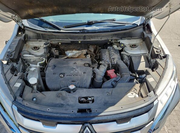 JA4ARUAU4MU014723 2021 MITSUBISHI OUTLANDER Silver Вид задньої частини салону