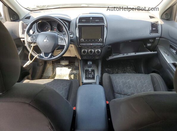 JA4ARUAU8MU018810 2021 MITSUBISHI OUTLANDER Gray Առջևի վահանակի տեսք