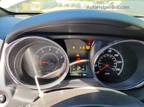JA4ARVAWXPU014107 2023 MITSUBISHI OUTLANDER Silver Widok zestawu wskaźników