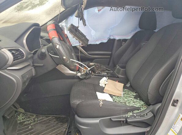 JA4AS3AA4JZ040967 2018 MITSUBISHI ECLIPSE Silver Вид салону спереду