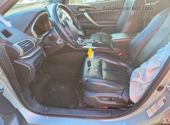 JA4AS5AA4LZ005540 2020 MITSUBISHI ECLIPSE Silver Вид салону спереду