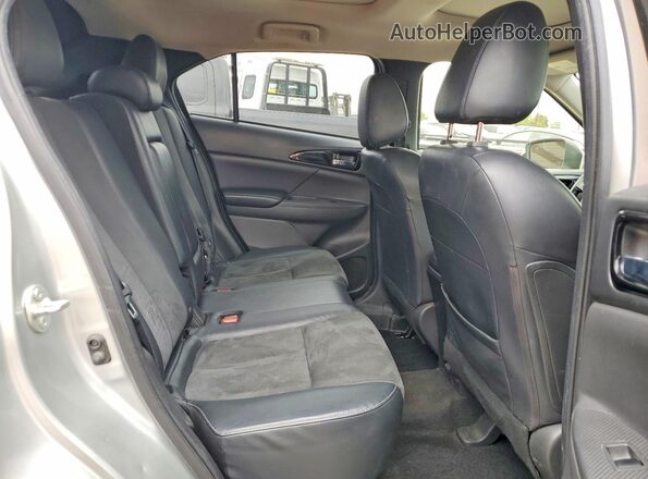 JA4ASWAA0NZ005995 2022 MITSUBISHI ECLIPSE Серебряный Вид задней части салона