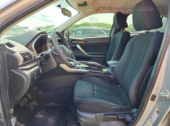 JA4AT3AA8KZ031946 2019 MITSUBISHI ECLIPSE Серебряный Вид салона спереди