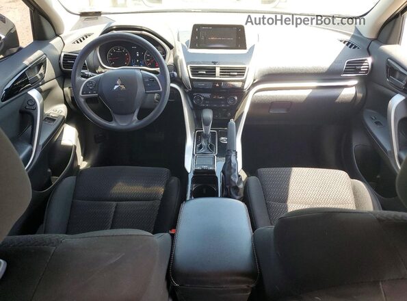 JA4AT4AA2JZ046883 2018 MITSUBISHI ECLIPSE Черный Вид панели приборов