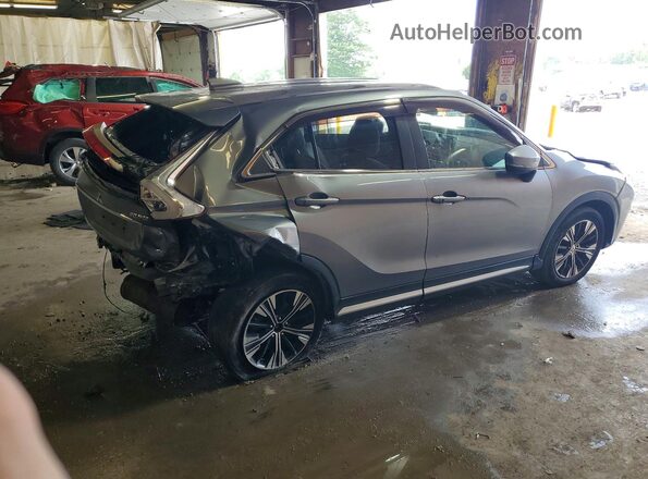 JA4AT5AA5JZ040355 2018 MITSUBISHI ECLIPSE Серебряный Задняя правая четверть