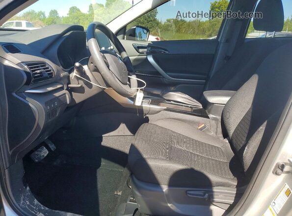 JA4ATVAA0RZ066521 2024 MITSUBISHI ECLIPSE Silver Widok wnętrza z przodu