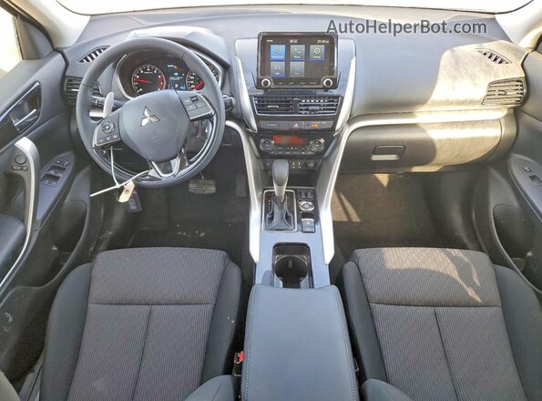 JA4ATVAA8SZ606221 2025 MITSUBISHI ECLIPSE Белый Вид панели приборов