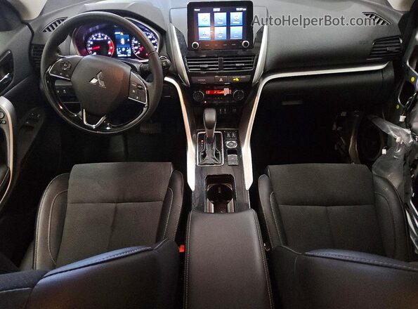JA4ATWAA4RZ065216 2024 MITSUBISHI ECLIPSE Silver წინა პანელის ხედი