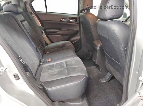 JA4ATWAA4RZ065216 2024 MITSUBISHI ECLIPSE Silver უკანა სავარძლების ხედი