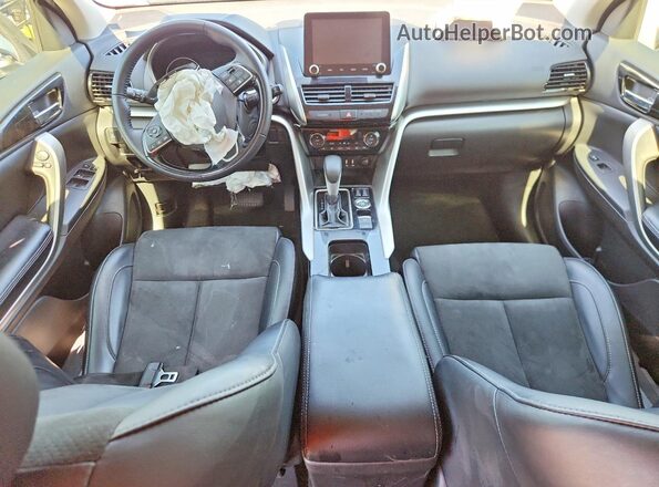 JA4ATWAA5RZ014839 2024 MITSUBISHI ECLIPSE Silver Առջևի վահանակի տեսք