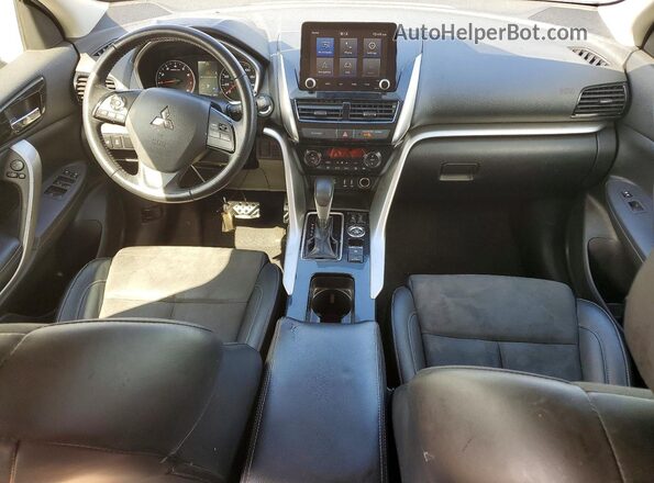 JA4ATWAA6NZ062845 2022 MITSUBISHI ECLIPSE Silver Widok deski rozdzielczej