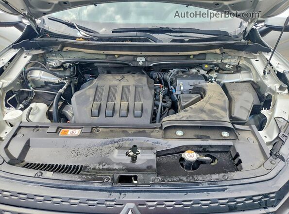 JA4ATWAA8RZ052291 2024 MITSUBISHI ECLIPSE Silver Вид підкапотного простору