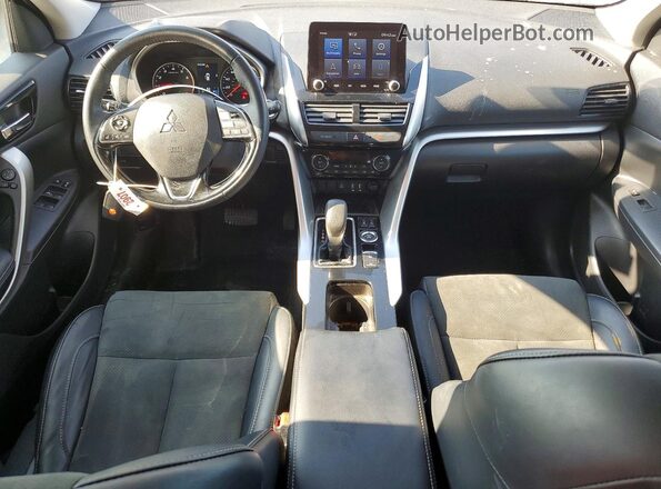 JA4ATWAAXRZ006915 2024 MITSUBISHI ECLIPSE Белый Вид панели приборов