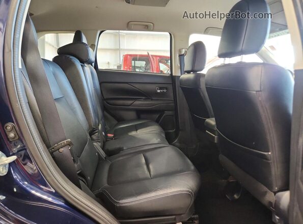 JA4AZ3A37GZ038832 2016 MITSUBISHI OUTLANDER Blue Rear interior view