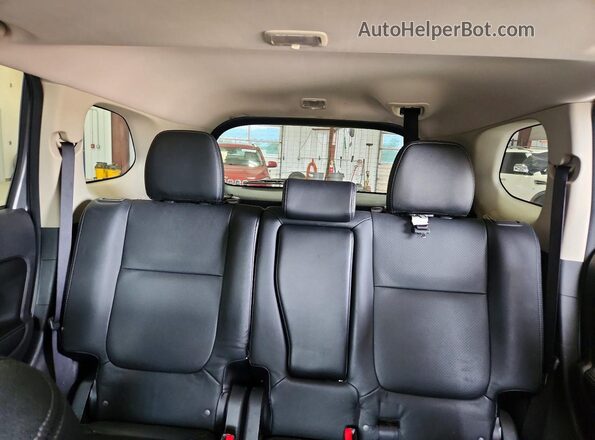 JA4AZ3A3XJZ007730 2018 MITSUBISHI OUTLANDER Silver Rear seats view