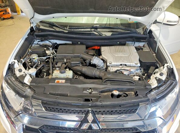JA4J2VA7XMZ000932 2021 MITSUBISHI OUTLANDER White Շարժիչի բաժամունքի տեսք