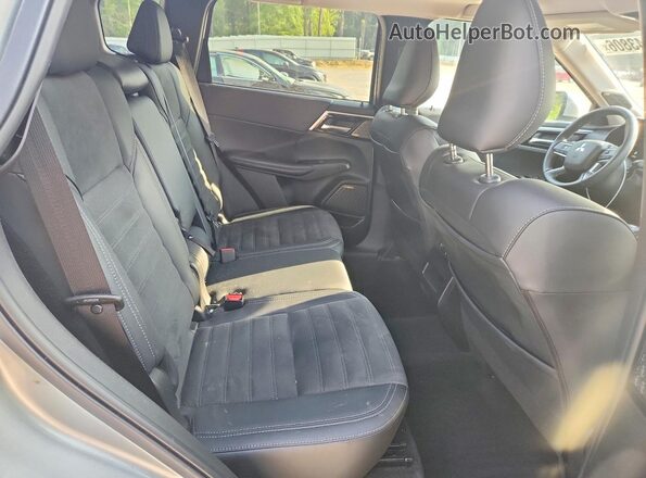 JA4J3VA86SZ013390 2025 MITSUBISHI OUTLANDER Silver უკანა სავარძლების ხედი