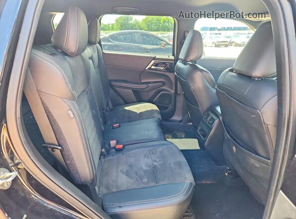 JA4J3VA88RZ007844 2024 MITSUBISHI OUTLANDER Black Rear interior view