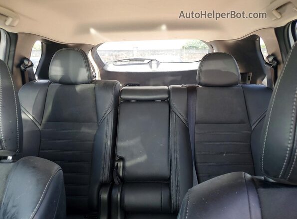 JA4J3VA88SZ014640 2025 MITSUBISHI OUTLANDER Белый Вид задних сидений