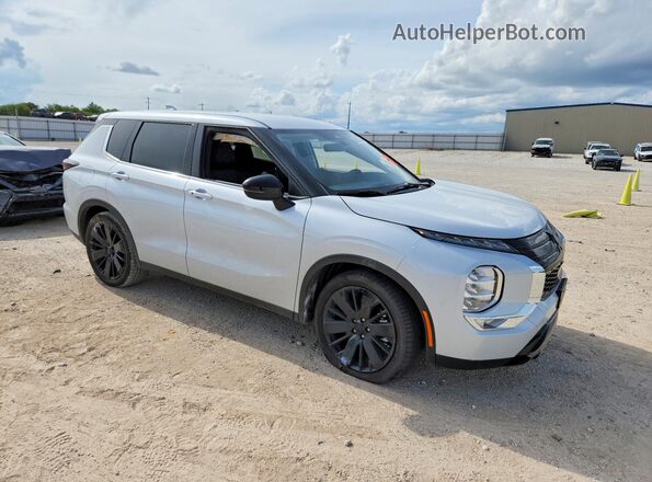 JA4J3VABXTZ028892 2026 MITSUBISHI OUTLANDER White Delantero derecho