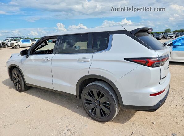 JA4J3VABXTZ028892 2026 MITSUBISHI OUTLANDER White Trasero izquierdo