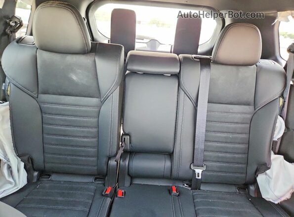 JA4J3VABXTZ028892 2026 MITSUBISHI OUTLANDER White Vista de los asientos traseros