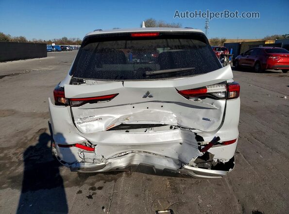 JA4J3WA82RZ039078 2024 MITSUBISHI OUTLANDER White Հետևի տեսք