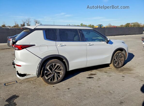JA4J3WA82RZ039078 2024 MITSUBISHI OUTLANDER White Հետևի աջ