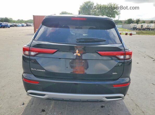 JA4J3WA86RZ024387 2024 MITSUBISHI OUTLANDER Black Вид ззаду