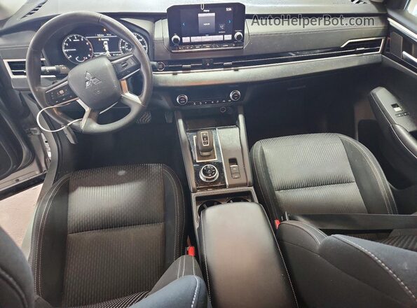 JA4J4TA83NZ018181 2022 MITSUBISHI OUTLANDER Silver Dashboard view
