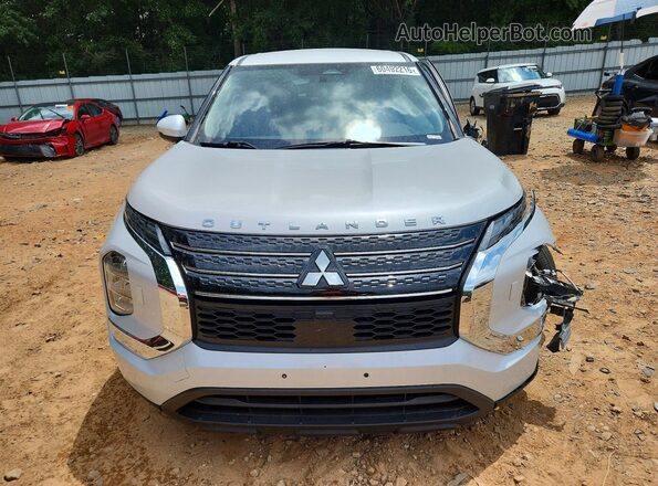 JA4J4UA88RZ005065 2024 MITSUBISHI OUTLANDER White Widok z przodu