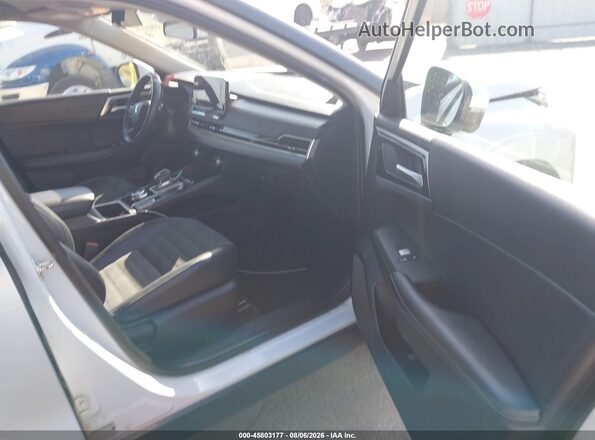 JA4J4VA82RZ033269 2024 MITSUBISHI OUTLANDER White Widok wnętrza z przodu