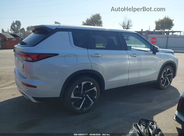 JA4J4VA82RZ033269 2024 MITSUBISHI OUTLANDER White Widok wnętrza z tyłu
