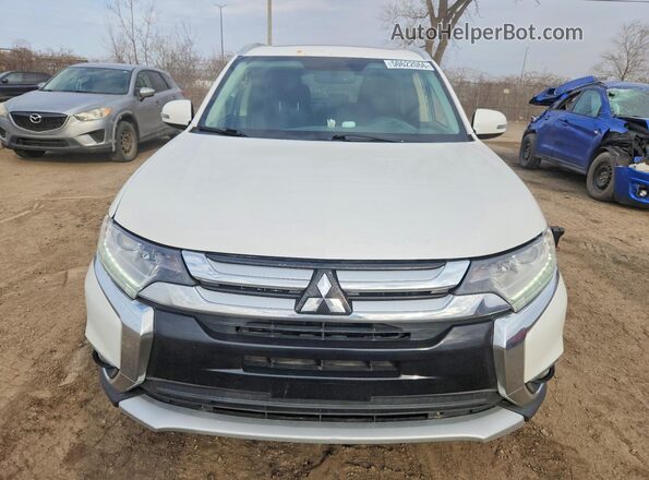 JA4JZ3AX1JZ604039 2018 MITSUBISHI OUTLANDER White Front view