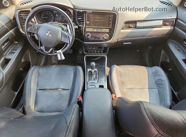JA4JZ4AX1JJ001709 2018 MITSUBISHI OUTLANDER Black Vista del salpicadero