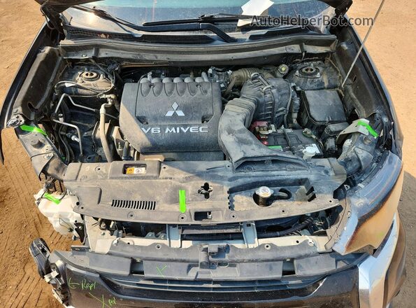 JA4JZ4AX1JJ001709 2018 MITSUBISHI OUTLANDER Black Vista del compartimento del motor