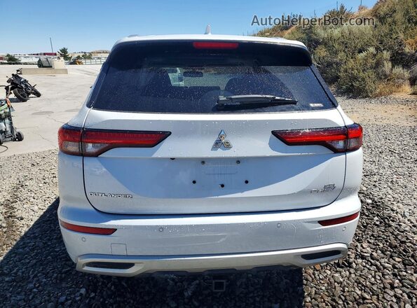 JA4T5VA93PZ033793 2023 MITSUBISHI OUTLANDER White Вид ззаду