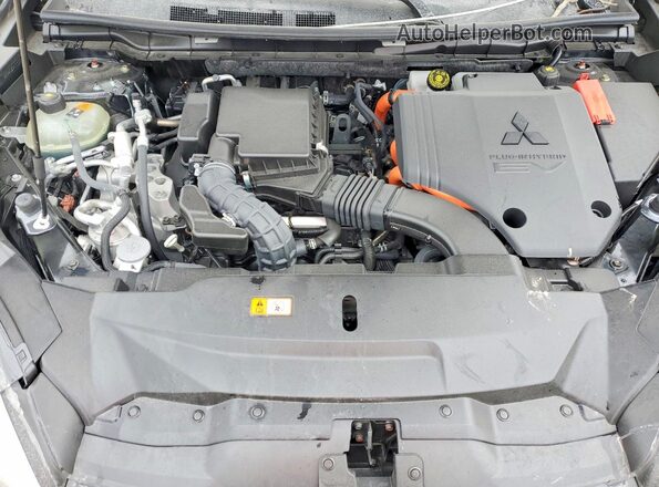 JA4T5WA92SZ011377 2025 MITSUBISHI OUTLANDER Gray Engine compartment view