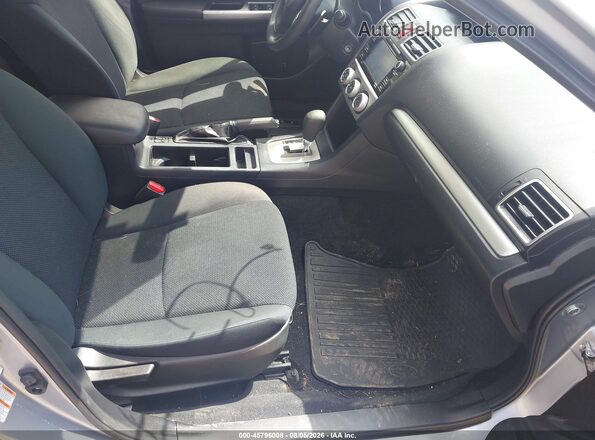 JF1GJAB66GH019608 2016 SUBARU IMPREZA Серебряный Вид салона спереди