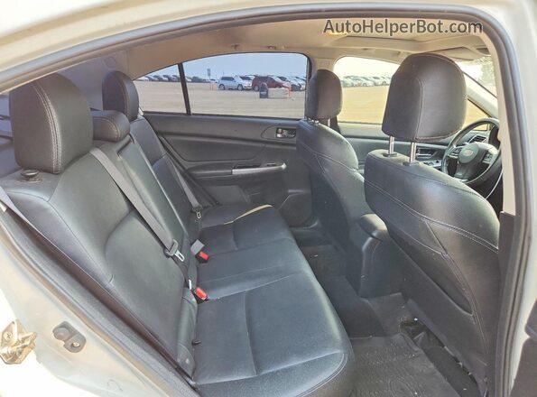 JF1GJAL68GH007958 2016 SUBARU IMPREZA White Vista de los asientos traseros