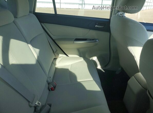 JF1GPAB64GH320585 2016 SUBARU IMPREZA Green Հետևի նստատեղերի տեսք