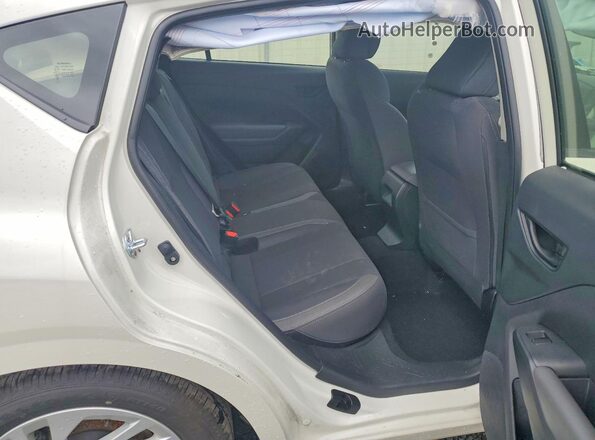 JF1GUABC2S8201599 2025 SUBARU IMPREZA Белый Вид задних сидений