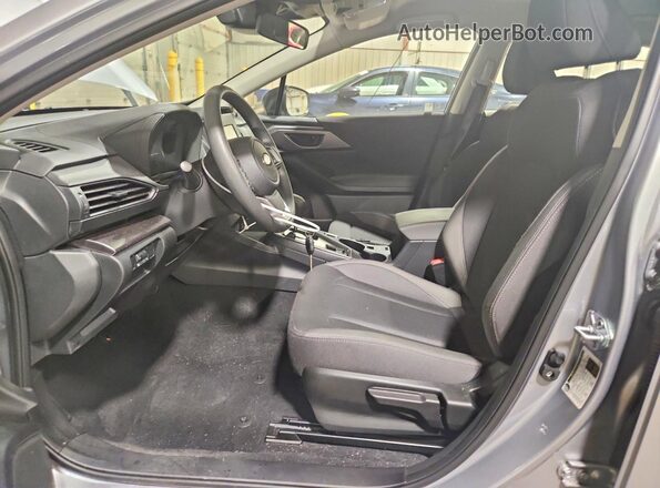 JF1GUABC2S8289179 2025 SUBARU IMPREZA Серебряный Вид салона спереди