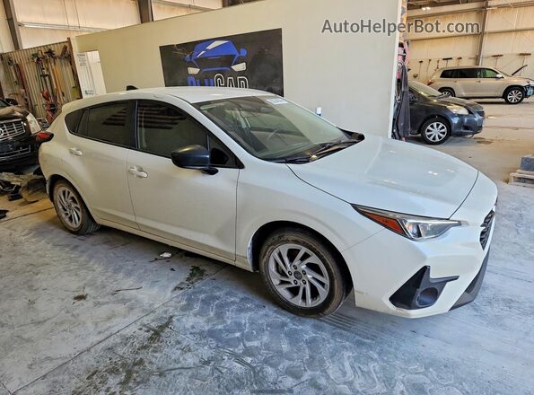 JF1GUABC6R8913916 2024 SUBARU IMPREZA White Delantero derecho
